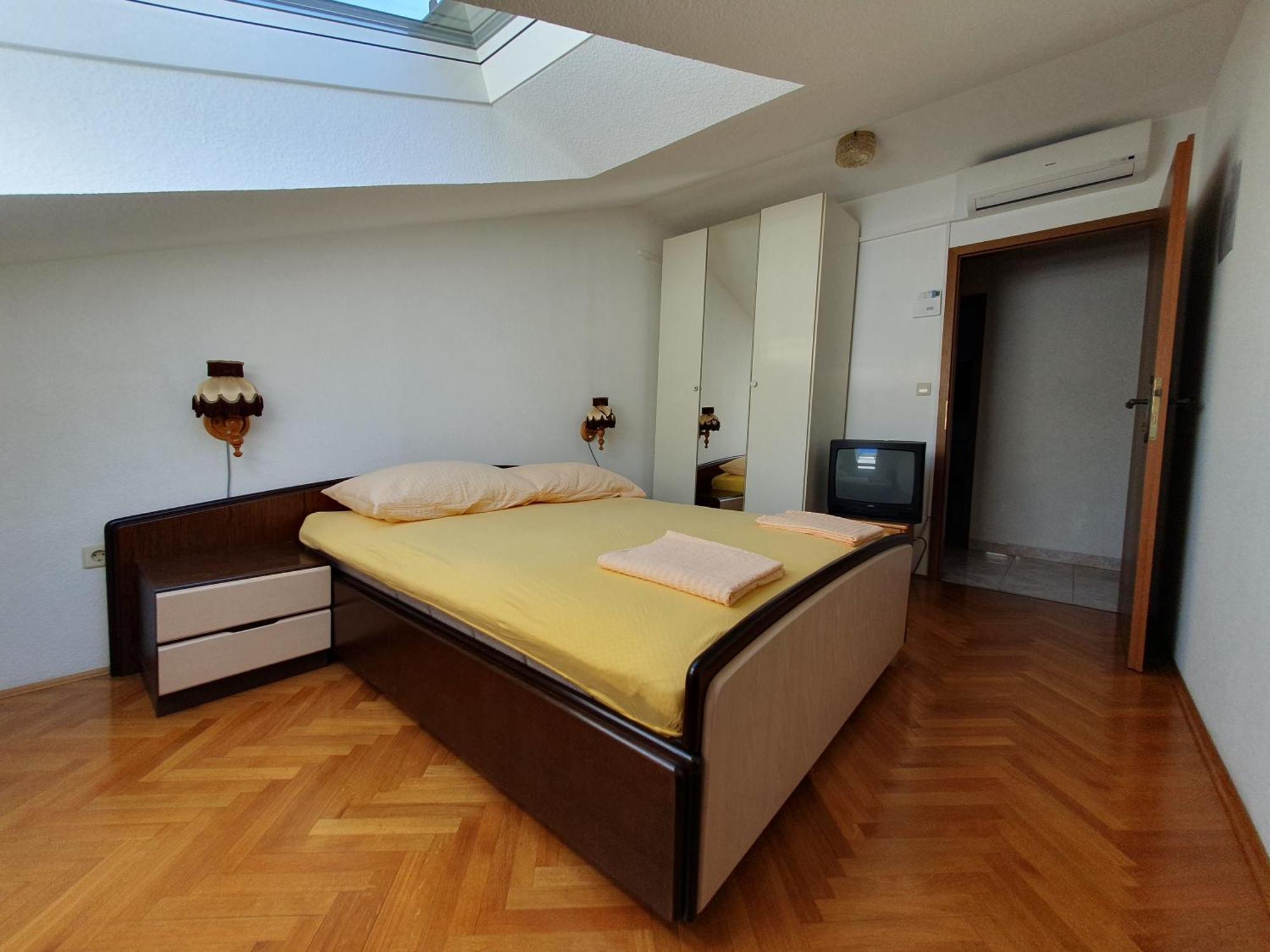 Apartmani Miljak Omiš Eksteriør billede