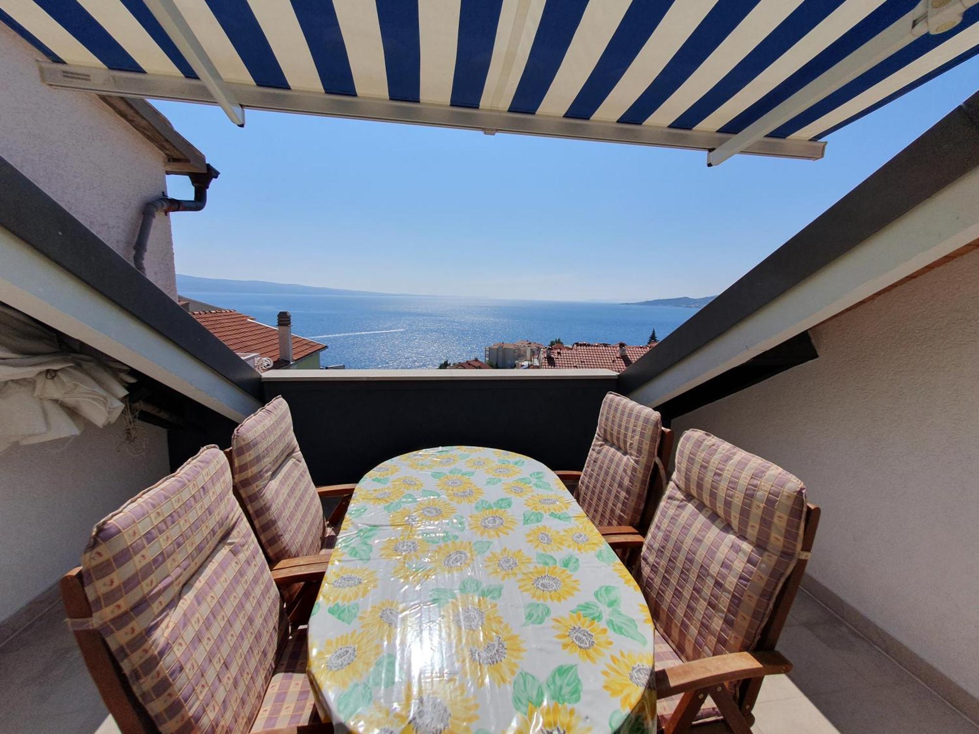 Apartmani Miljak Omiš Eksteriør billede