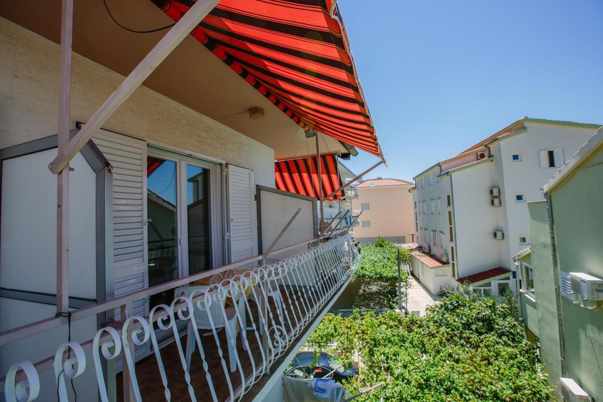 Apartmani Miljak Omiš Værelse billede